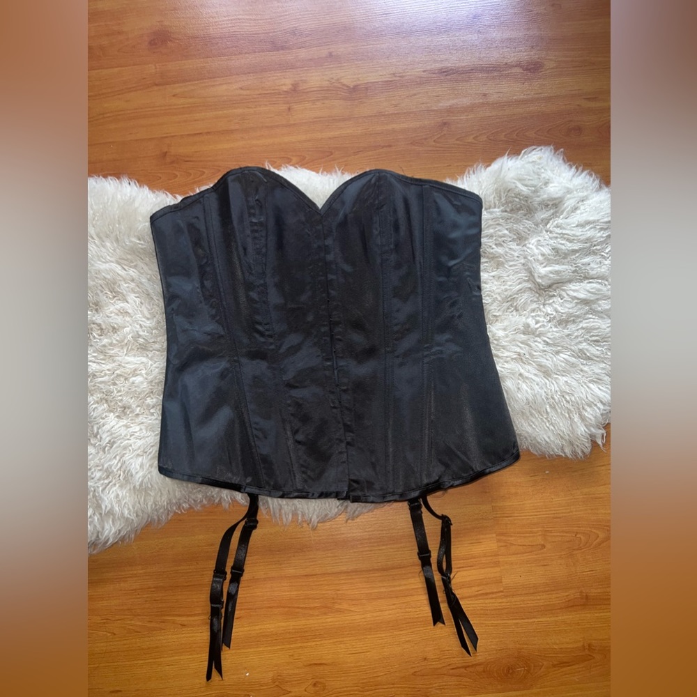 BLACK SATIN CORSET